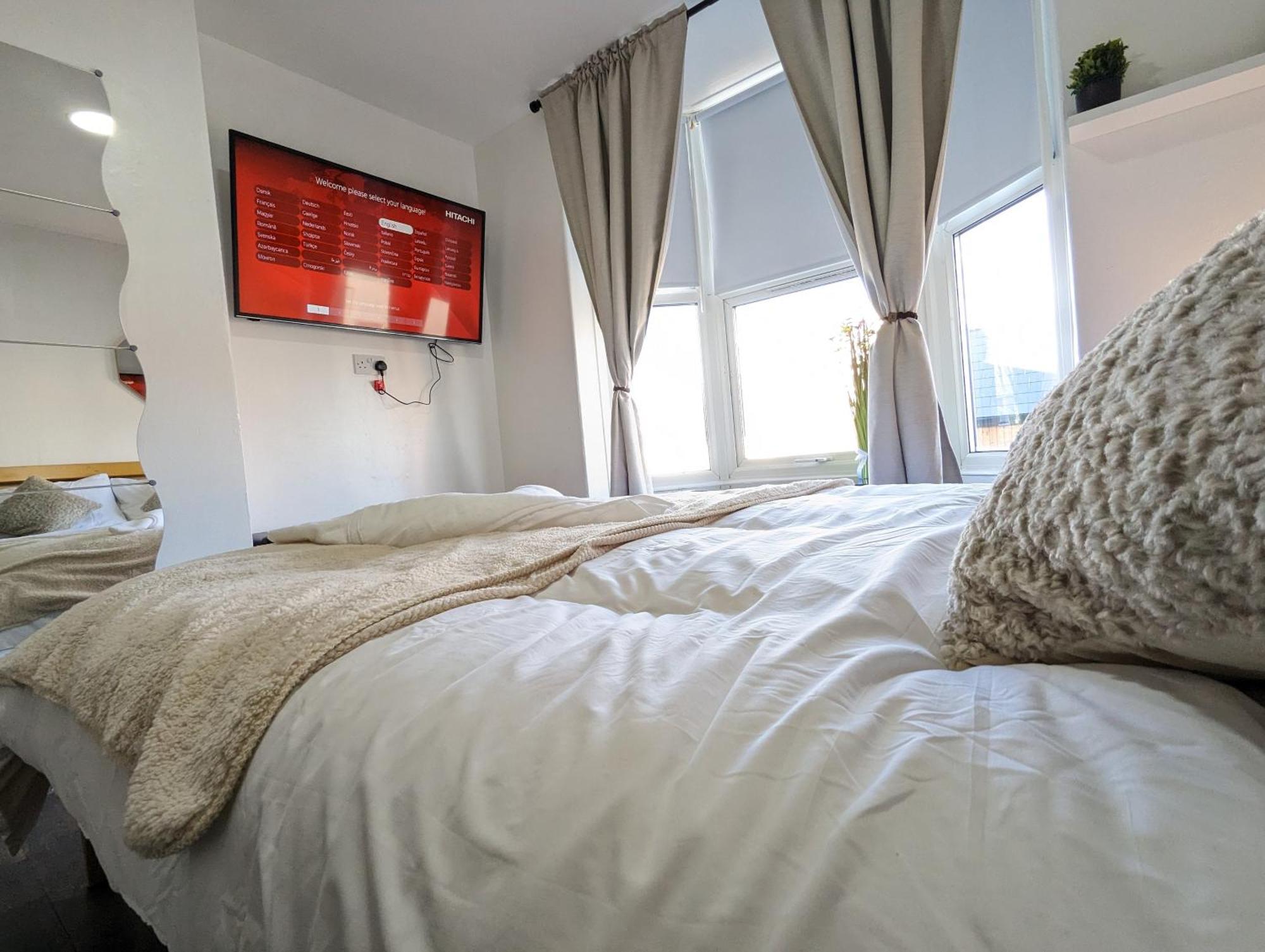 Inner-City Apartments - Basic Amenites كارديف المظهر الخارجي الصورة